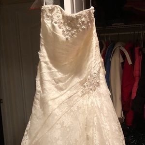 Strapless Ivory Lace Wedding Dress